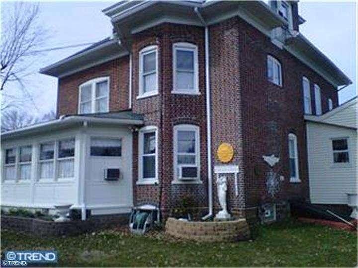 2nd image of 336 W Ridge Pike