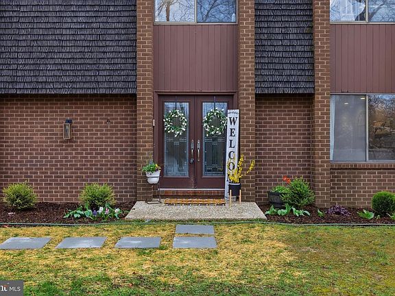 4th image of 3413 Englemeade Rd