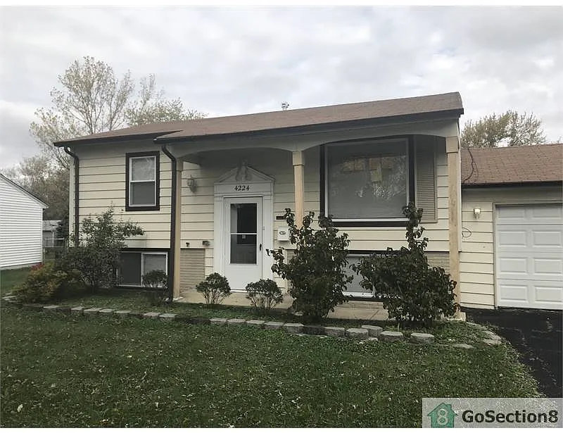 4224 Birchwood Rd photo 1