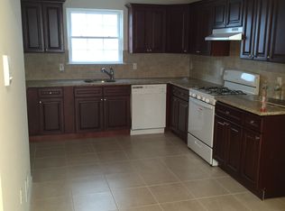 84 W Kinney St, Newark, NJ 07102