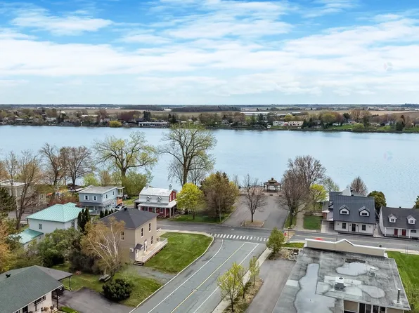 1044 Chemin Du Rivage Saint Antoine Sur, Saint Marc Sur Richelieu, QC J0L 1R0