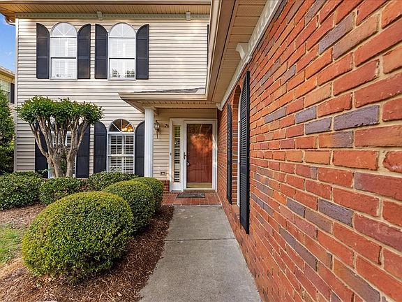 5th image of 1700 Willow Oak Ln