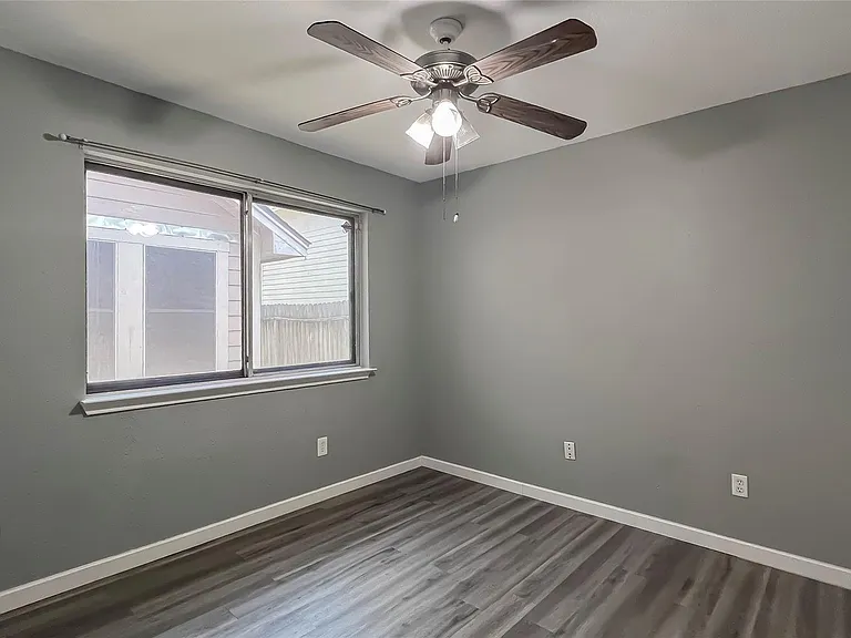 10506 Goldfield Ln — Photo 16