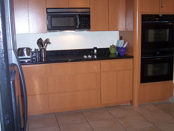 2nd image of 316 N Crescent Dr