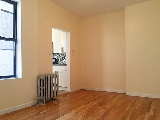 Rented by Bohemia Realty Group | media 27