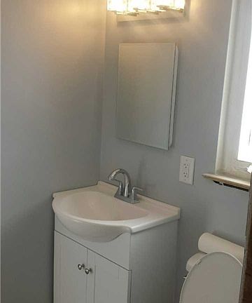 2nd image of 30 Fox Pl