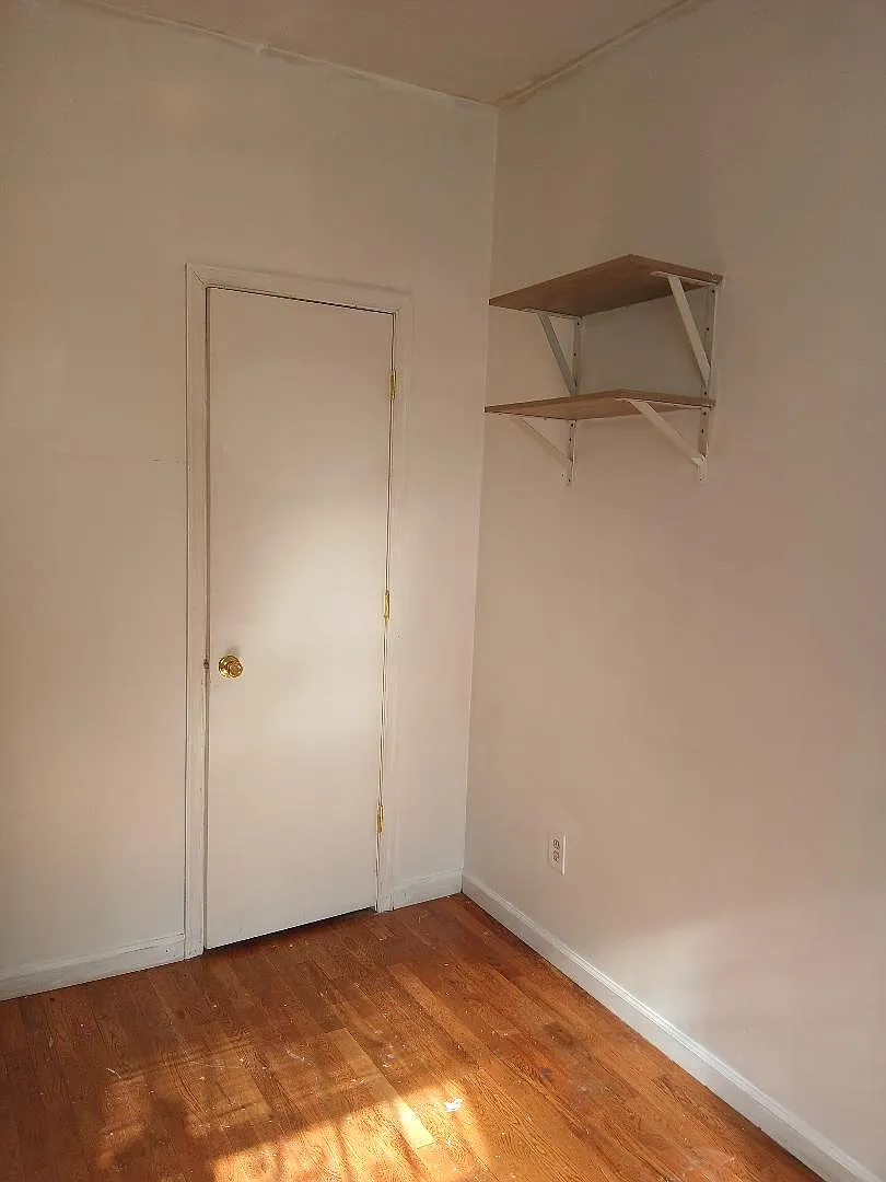 1 bed, 250 sqft, $925 — Photo 2