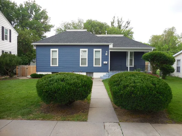 609 W 12th St, Grand Island, NE 68801