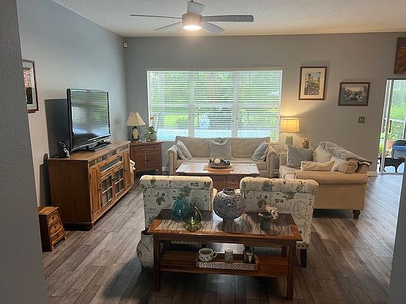3rd image of 23812 Plantation Palms Blvd