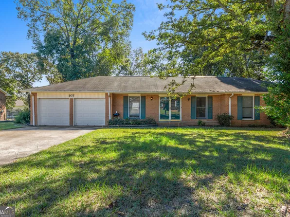 107 Springwood Dr, Warner Robins, GA 31088