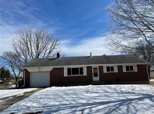 810 Fallview Ave, Englewood, OH 45322