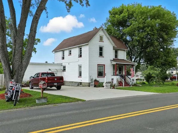 101 Pitney St, Sayre, PA 18840