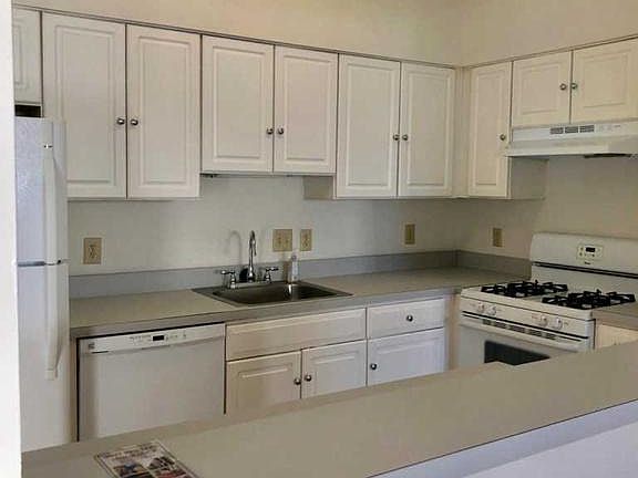 4th image of 315 Eagles Landing Ct APT D