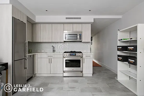 Sold by Leslie J. Garfield | media 21