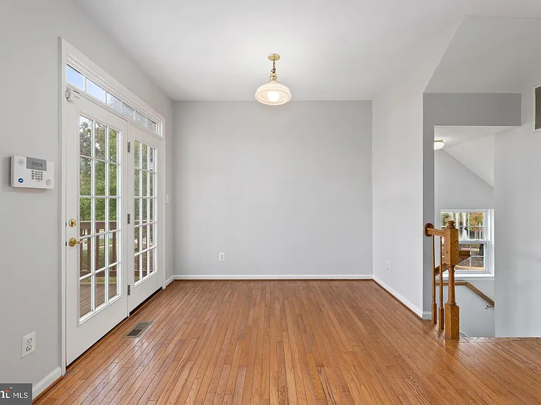 13700 Barksdale Dr — Photo 21