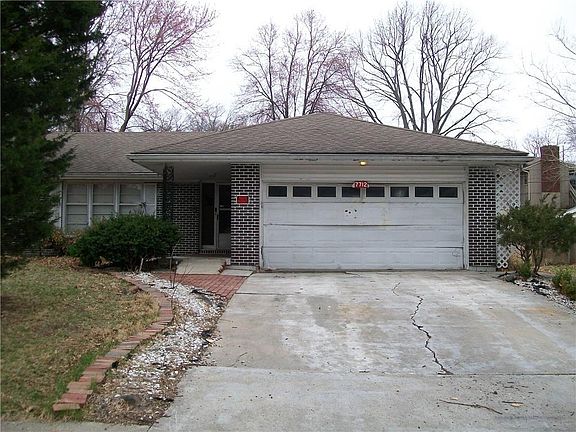 3rd image of 7712 Corona Ave