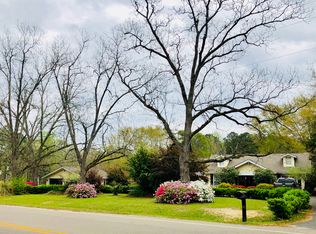 901 Claud Rd, Eclectic, AL 36024