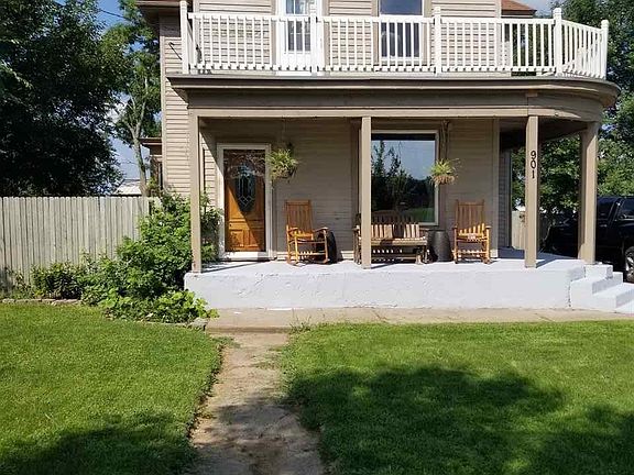2nd image of 901 6th Ave SW