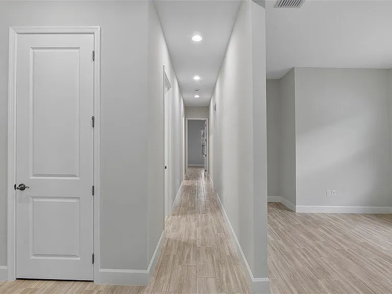 5218 Liberty Ln — Photo 15