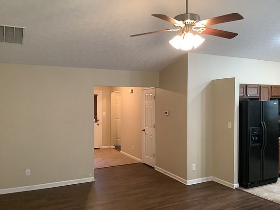 4th image of 112 Covey Pl