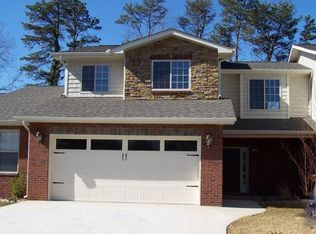 2017 Old Niles Ferry Rd, Maryville, TN 37803