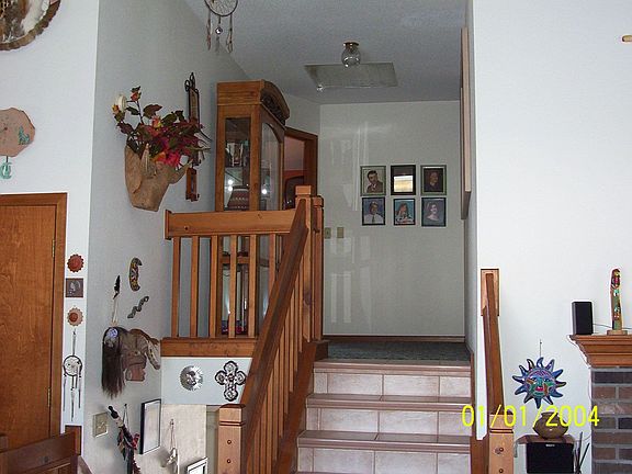 upstairs to bedrooms