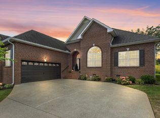 3272 Twelve Oaks Blvd, Clarksville, TN 37042