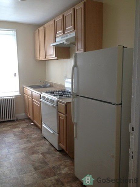 2nd image of 38 Galveston Pl SW APT B