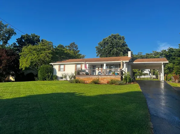 654 Hiawassee Ests, Hiawassee, GA 30546