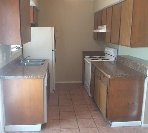 4th image of 8020 Cambridge Cir