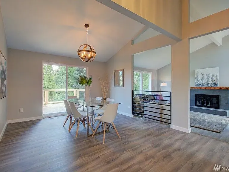 12302 SE 46th Ct — Photo 9