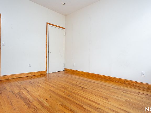 5th image of 215 Franklin St APT 2L