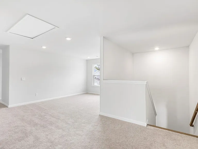 407 Oak View Way — Photo 5