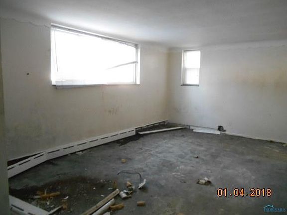 3rd image of 2224 Torrey Hill Dr