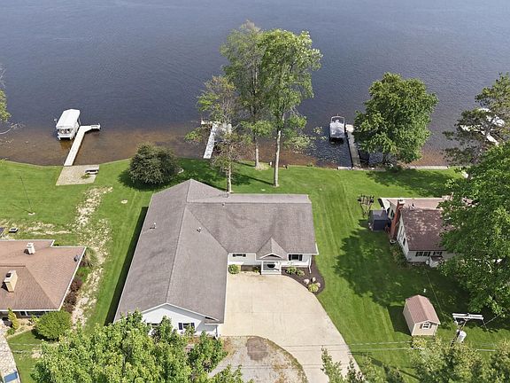 5th image of 1080 S Woodland Dr