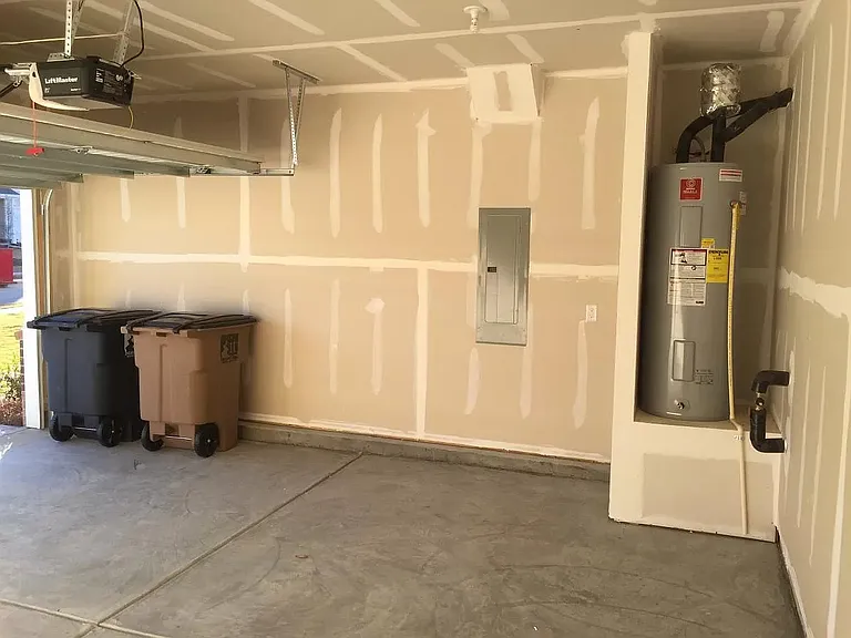 1009 Blue Stream Ln — Photo 16