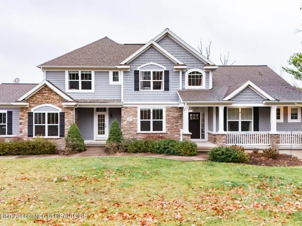 16975 Pine Hollow Dr, East Lansing, MI 48823