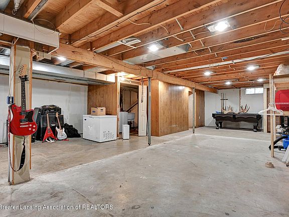 4th image of 1010 Montreux Dr