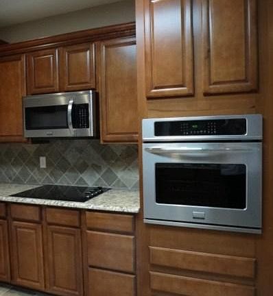 5th image of 2939 Cambridge Shores Ln