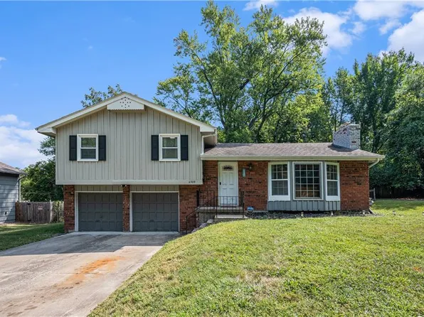 6309 Hedges Ave, Raytown, MO 64133