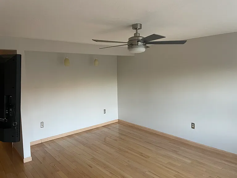 347 Circle Rd — Photo 14