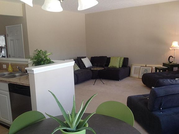 5th image of 1153 Park Dr