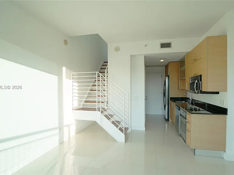 60 SW 13th St #2215 — Photo 6