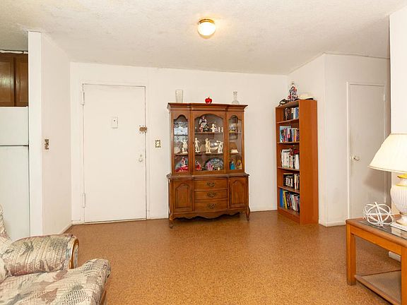 4th image of 1964 Newbold Ave Unit 504