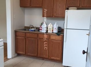 1906 W Pratt Blvd APT 3A, Chicago, IL 60626