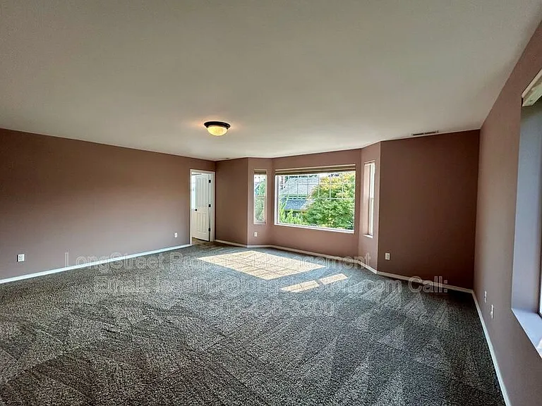 4833 NE 18th Ave — Photo 30