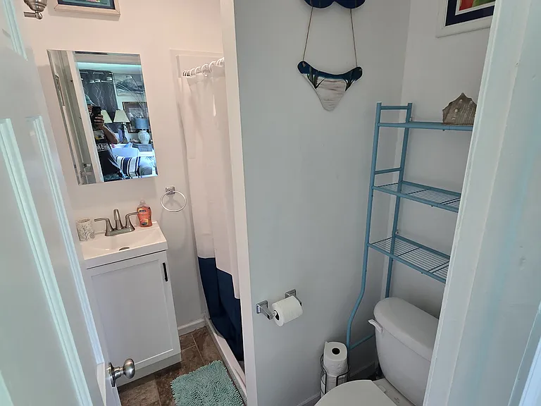 125 Sherwood Ave — Photo 12