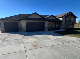 5223 S 4700 W, Hooper, UT 84315