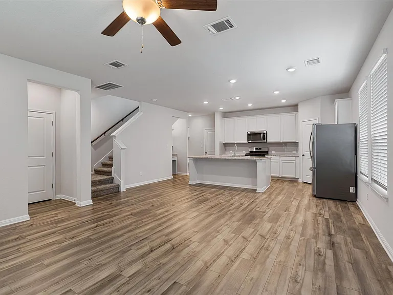 868 Lone Peak Way — Photo 6