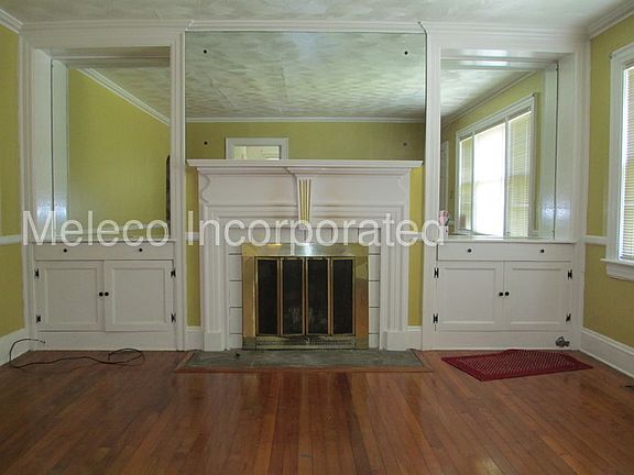 2nd image of 310 Woodlawn Ave
